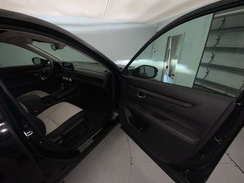 Used 2025 Honda CR-V EX image 24