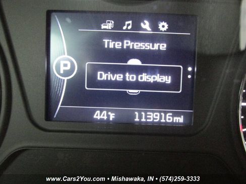 Used 2016 Kia Sorento LX w/ LX Convenience Package image 22