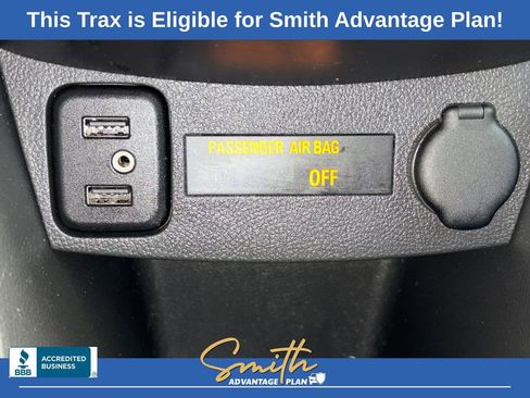 Used 2019 Chevrolet Trax LT w/ LT Convenience Package AWD/4WD image 17