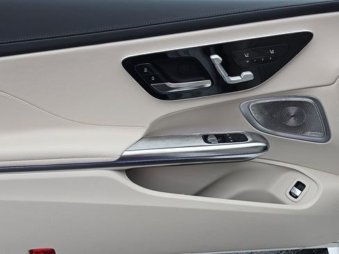 New 2026 Mercedes-Benz CLE 300 4MATIC Coupe image 12