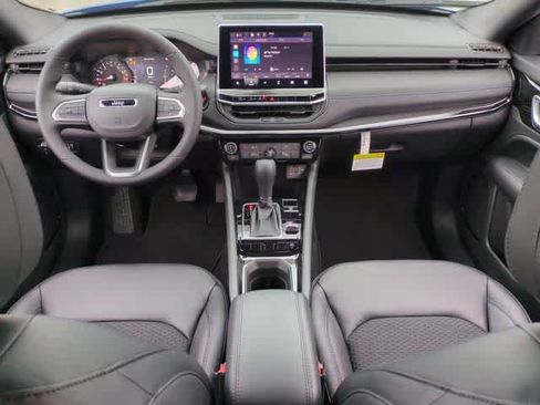 New 2026 Jeep Compass Latitude AWD/4WD image 16