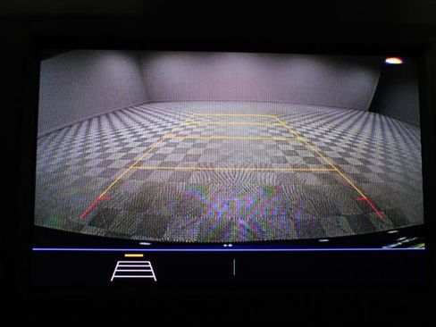 Used 2021 Chevrolet Equinox LT image 4