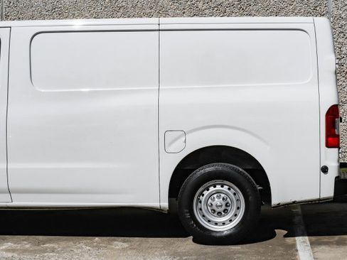 Used 2019 Nissan NV 1500 S image 19