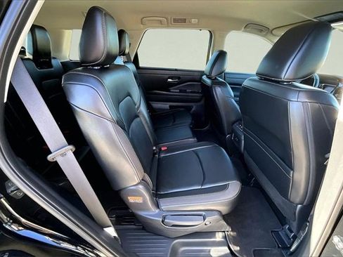 Used 2023 Nissan Pathfinder SL w/ Lighting Package (N92) image 27