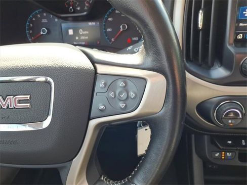 Used 2021 GMC Canyon Denali image 19
