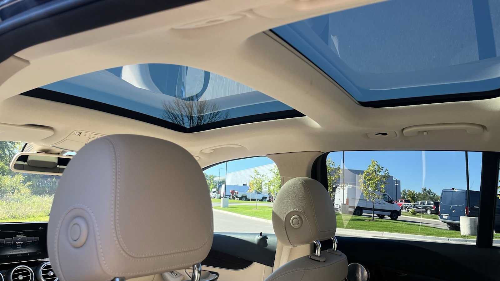 Used 2018 Mercedes-Benz GLC 350e 4MATIC image 35