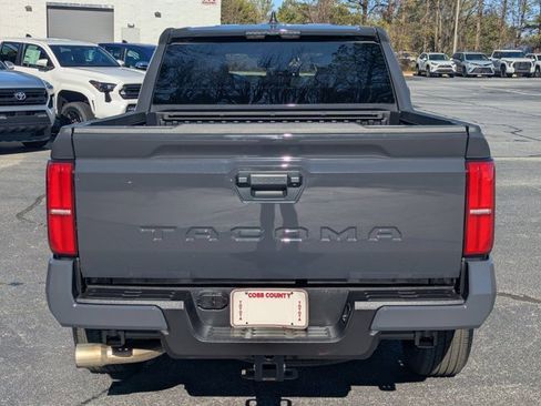 Used 2024 Toyota Tacoma TRD Sport image 6