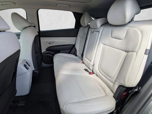 Certified 2025 Hyundai Tucson SEL AWD/4WD image 16