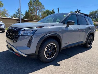 New 2026 Nissan Pathfinder Rock Creek w/ Rock Creek Premium Package