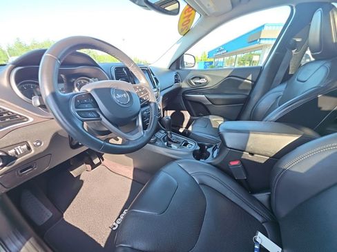 Used 2019 Jeep Cherokee Limited w/ Technology Group AWD/4WD image 21
