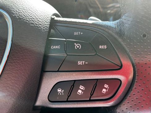 Used 2024 Dodge Durango GT AWD/4WD image 14