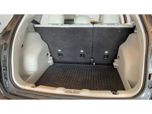 Used 2018 Jeep Compass Limited AWD/4WD image 32