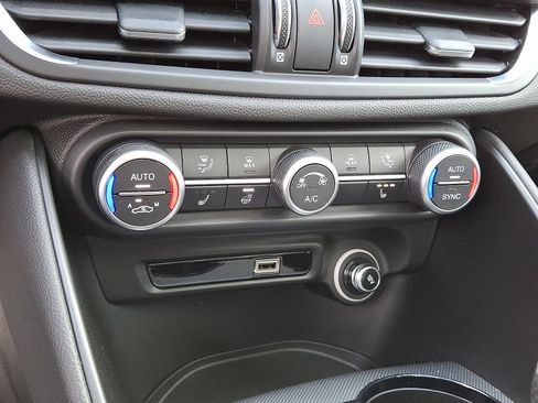 New 2025 Alfa Romeo Giulia AWD w/ Driving Assist Package image 12