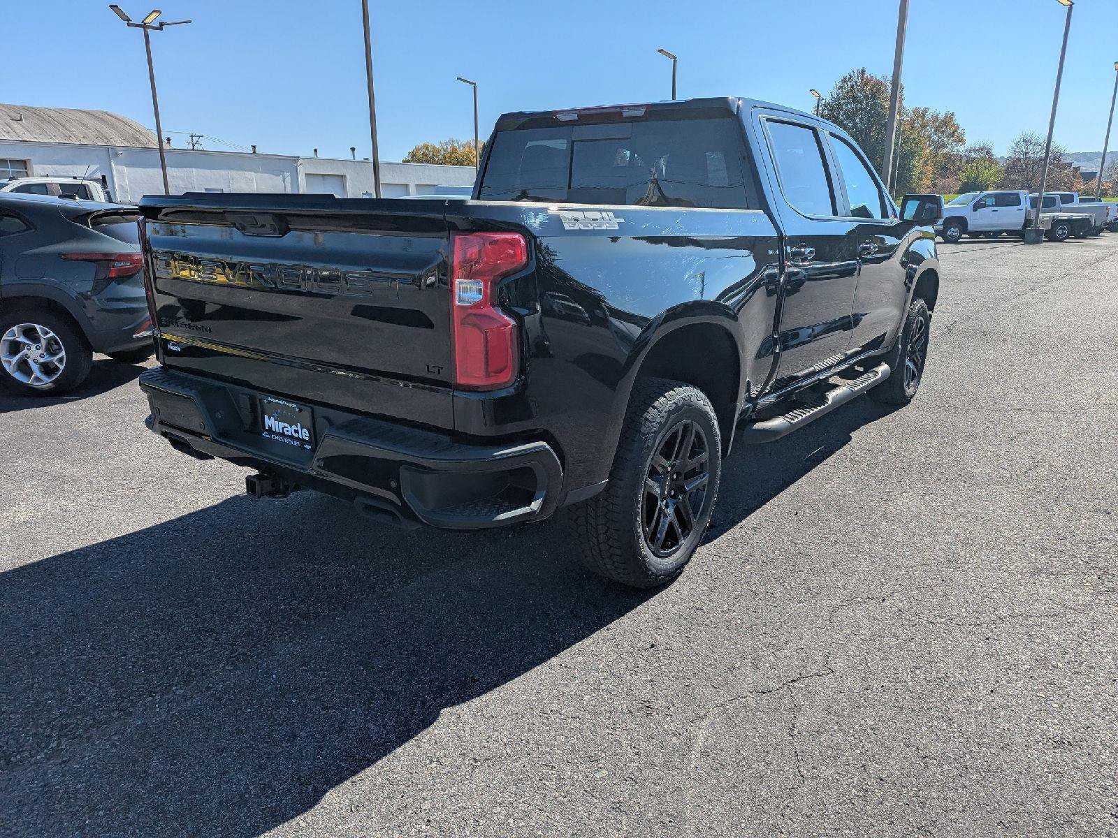 New 2026 Chevrolet Silverado 1500 LT Trail Boss w/ LT Trail Boss Premium Package AWD/4WD image 32