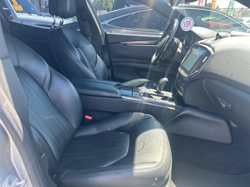 Used 2017 Maserati Ghibli RWD image 9