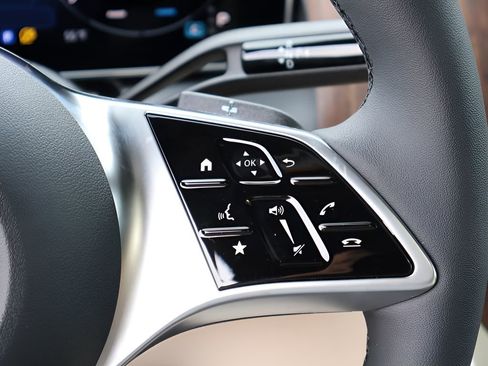 New 2026 Mercedes-Benz GLC 300 4MATIC image 34