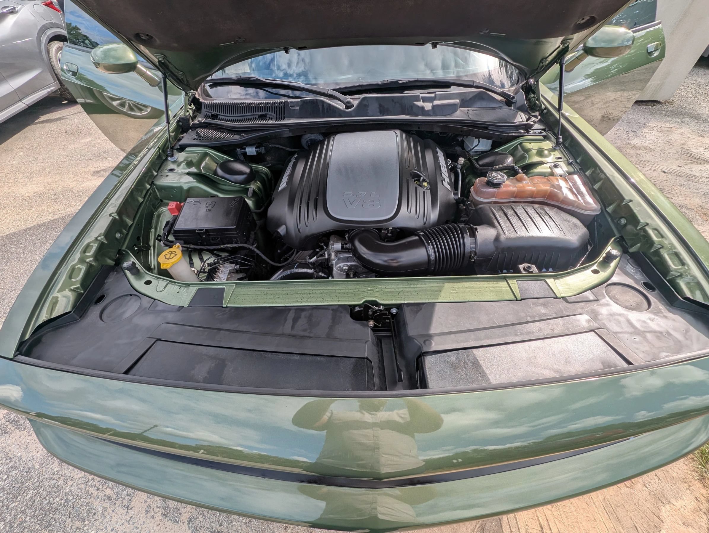 Used 2018 Dodge Challenger R/T Plus RWD image 10