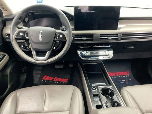 Used 2024 Lincoln Corsair AWD w/ Equipment Group 101A image 15