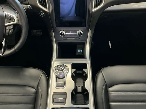 Used 2024 Ford Edge SEL w/ Convenience Package AWD/4WD image 12
