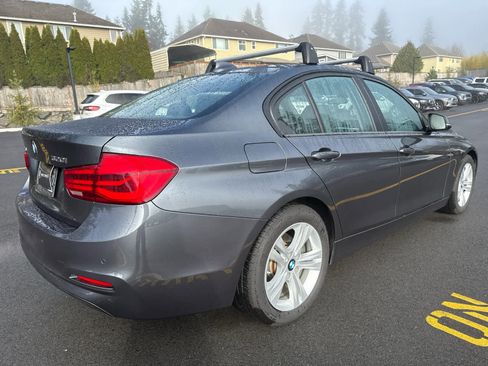 Used 2017 BMW 320i xDrive Sedan image 6