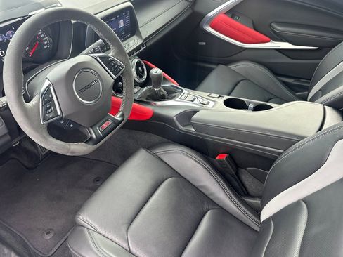 Used 2023 Chevrolet Camaro SS RWD image 10
