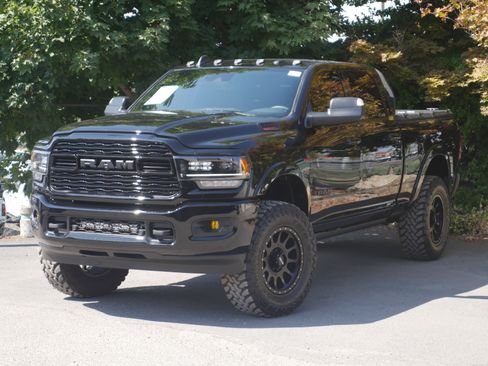 Used 2022 RAM 3500 Limited AWD/4WD image 2