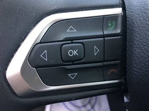 Used 2024 Jeep Compass Trailhawk AWD/4WD image 14