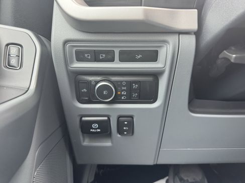Used 2022 Ford F150 XLT w/ Equipment Group 302A High AWD/4WD image 16
