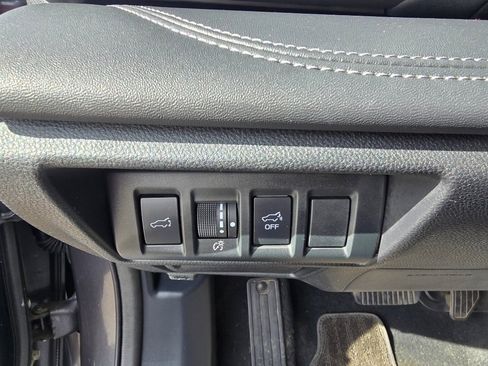 Used 2023 Subaru Outback Limited image 18