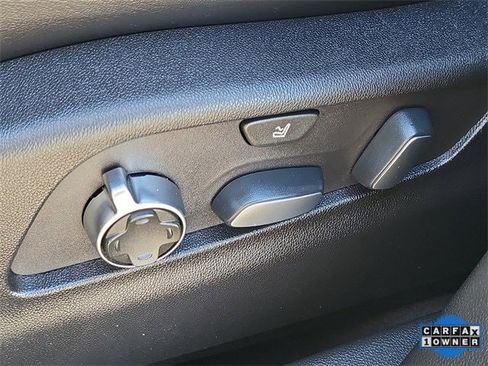 Used 2019 Cadillac XT4 Premium Luxury image 22