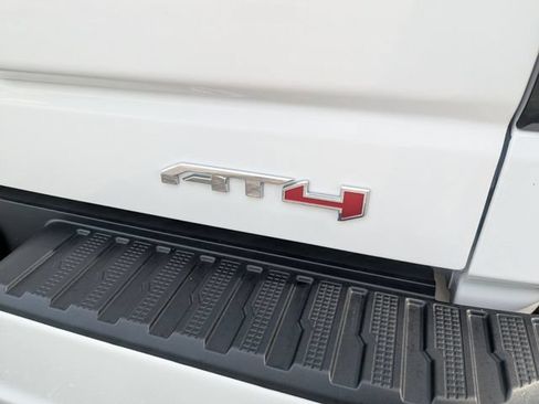 Certified 2026 GMC Sierra 1500 AT4 w/ AT4 Premium Package AWD/4WD image 9