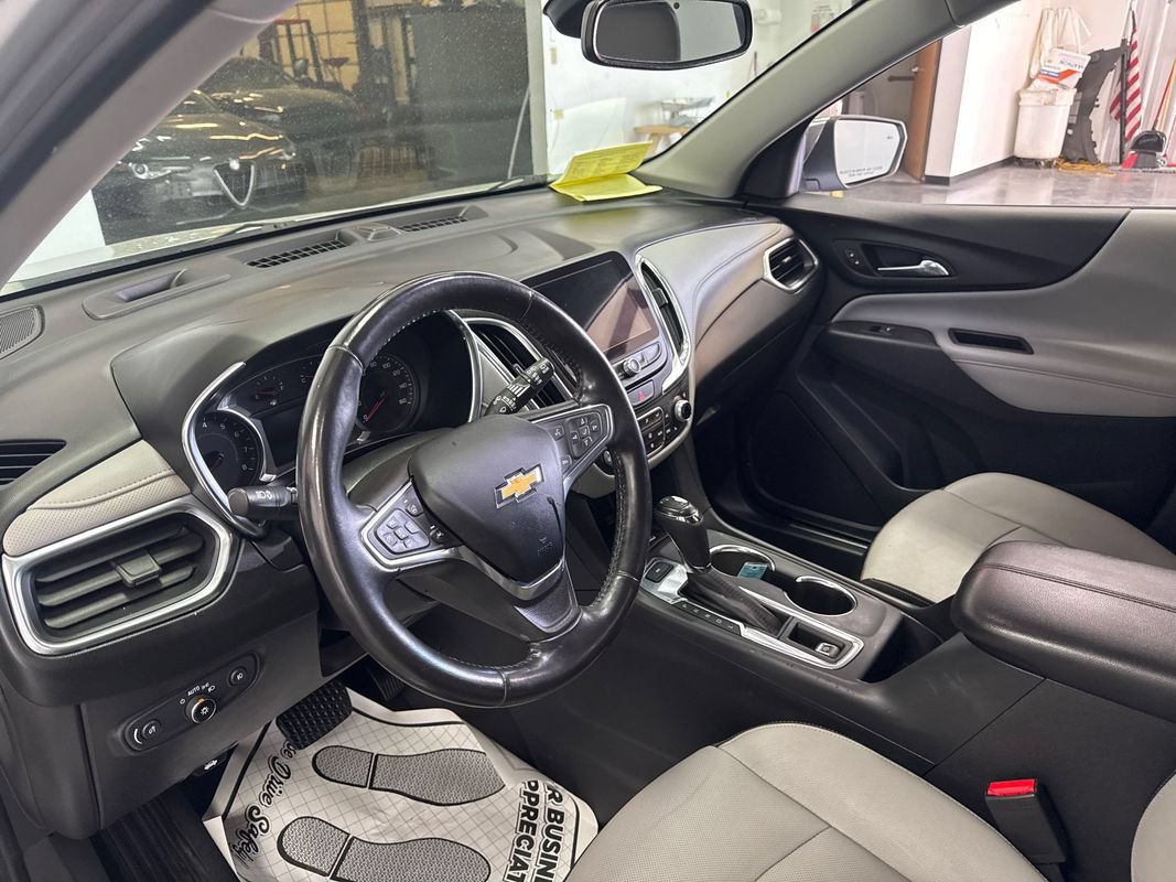 Used 2021 Chevrolet Equinox Premier AWD/4WD image 8