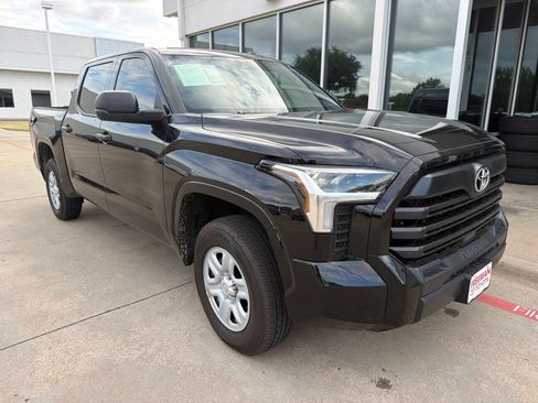 Used 2026 Toyota Tundra SR AWD/4WD image 3