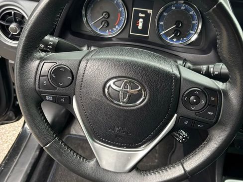 Used 2019 Toyota Corolla SE image 9