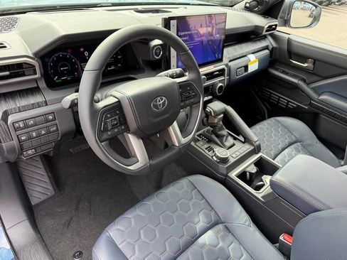 Used 2026 Toyota 4Runner Platinum AWD/4WD image 16