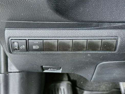 Used 2023 Toyota Corolla LE FWD image 17