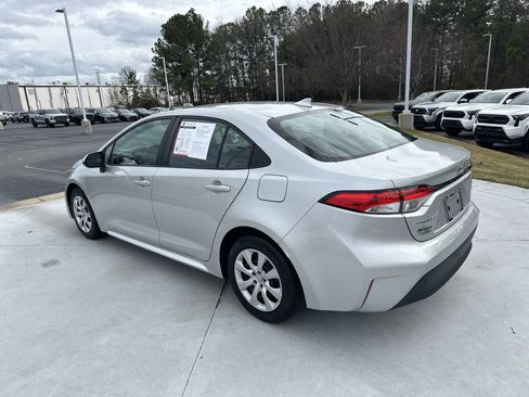 Certified 2024 Toyota Corolla LE image 8