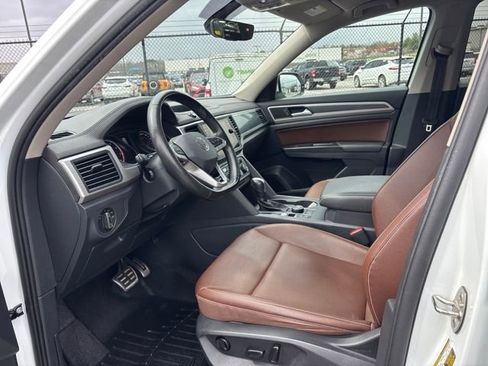 Used 2021 Volkswagen Atlas SE w/ Panoramic Sunroof Package image 14