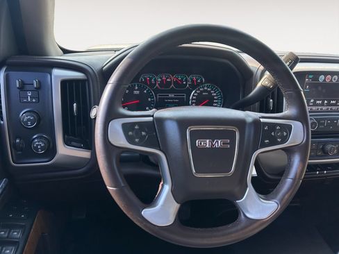 Used 2018 GMC Sierra 1500 SLE w/ SLE Value Package AWD/4WD image 12