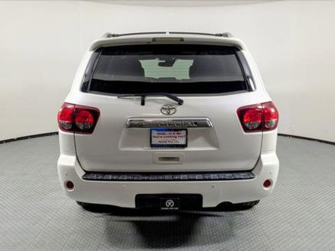 Used 2019 Toyota Sequoia Platinum image 6