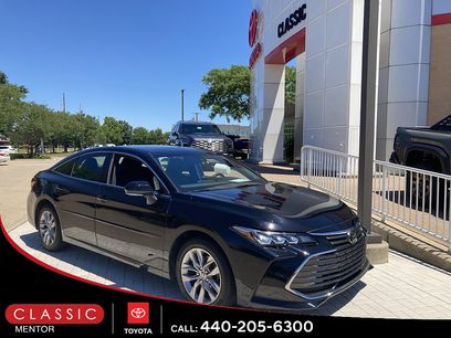 Used 2021 Toyota Avalon XLE w/ Moonroof Package