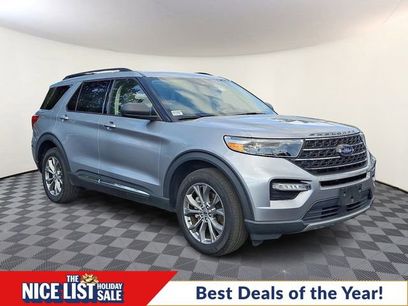 Certified 2022 Ford Explorer XLT w/ Equipment Group 202A