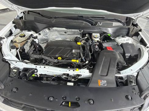 Used 2025 Chevrolet Trax LT FWD image 26