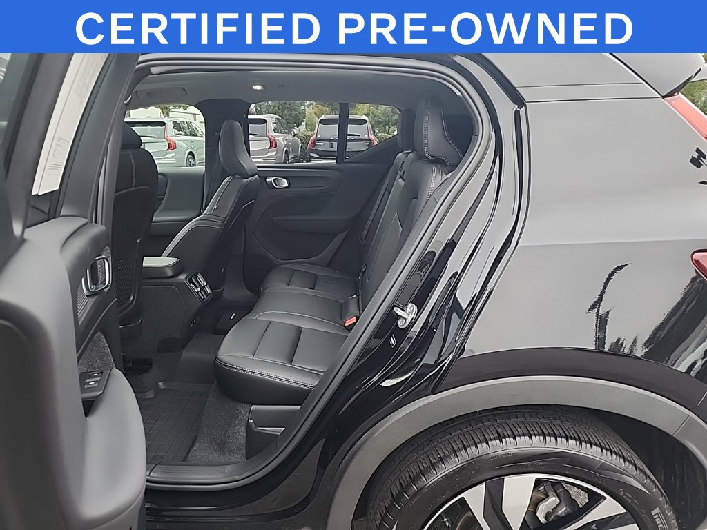 Used 2023 Volvo XC40 B5 Ultimate w/ Protection Package Premier AWD/4WD image 14