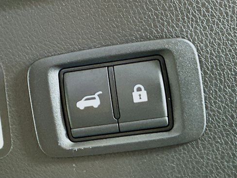 Used 2025 Mitsubishi Eclipse Cross SE image 29