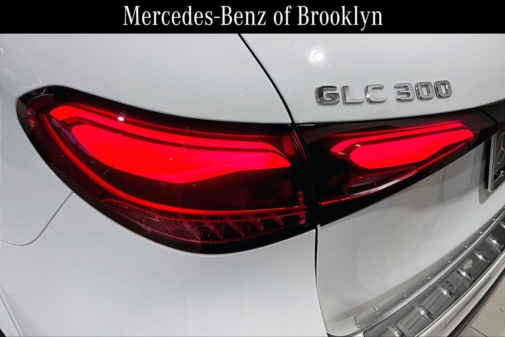 Used 2023 Mercedes-Benz GLC 300 4MATIC image 28