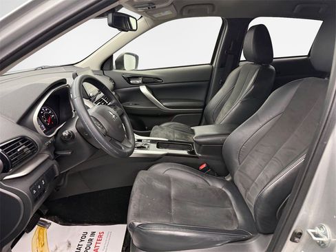 Used 2022 Mitsubishi Eclipse Cross SE image 12