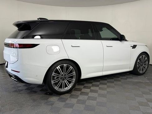 Certified 2025 Land Rover Range Rover Sport Dynamic SE AWD/4WD image 8