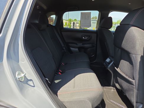 Used 2024 Honda HR-V Sport image 14