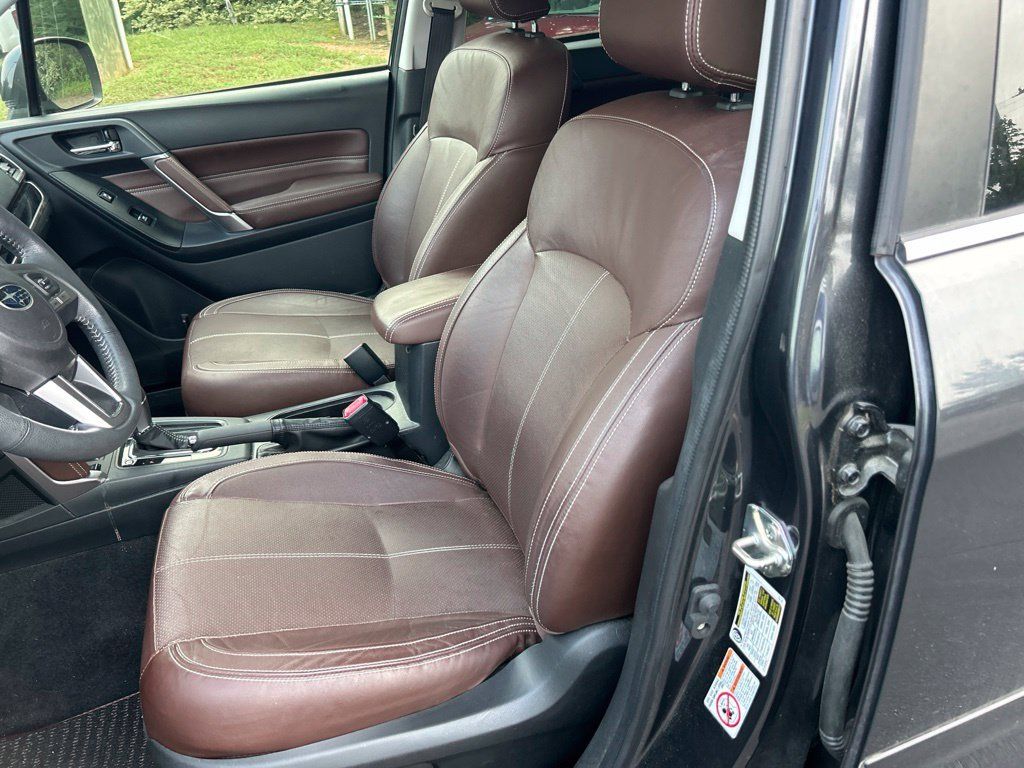 Used 2018 Subaru Forester 2.5i Touring AWD/4WD image 14
